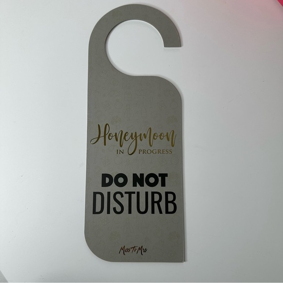 Miss to Mrs “honeymooners” Bridal subscription box - Picture 11 of 13